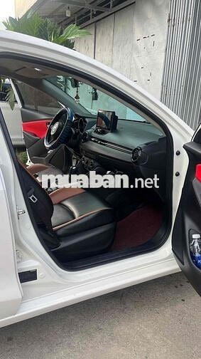 Mazda Mazda 2 Số tự động Trắng Xăng