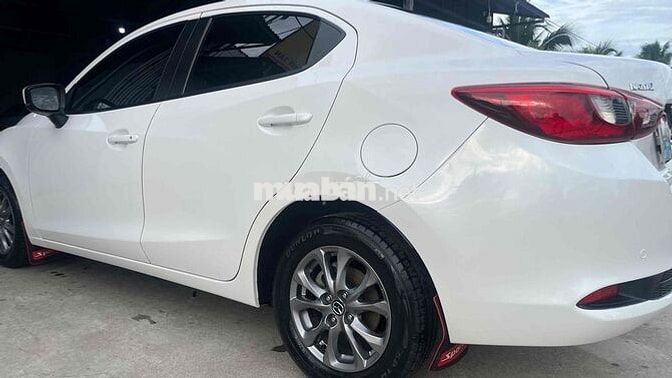 Mazda Mazda 2 Số tự động Trắng Xăng