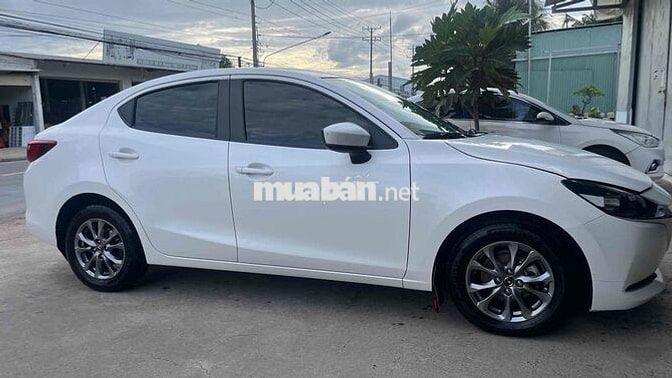 Mazda Mazda 2 Số tự động Trắng Xăng