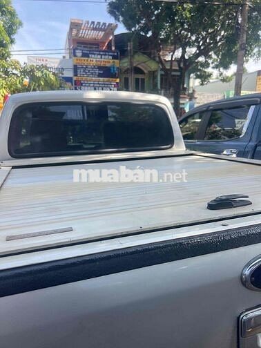 Ford Ranger XLT 2011 Số sàn Bạc