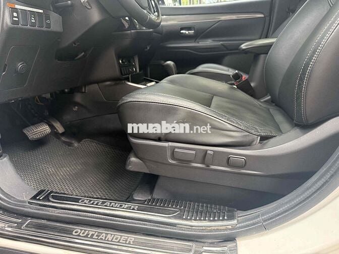 Mitsubishi Outlander 2.0 Premium 2020 Trắng