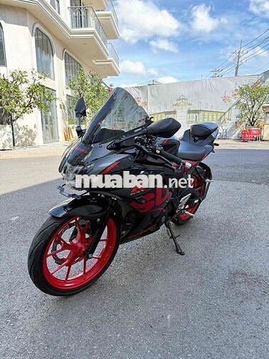 Suzuki GSX R150 2019 ABS biển số thành phố