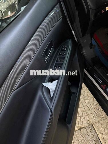 Mitsubishi Outlander 2019 Trắng Tự động