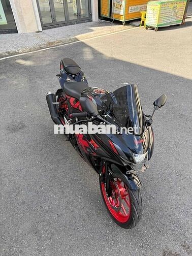 Suzuki GSX R150 2019 ABS biển số thành phố
