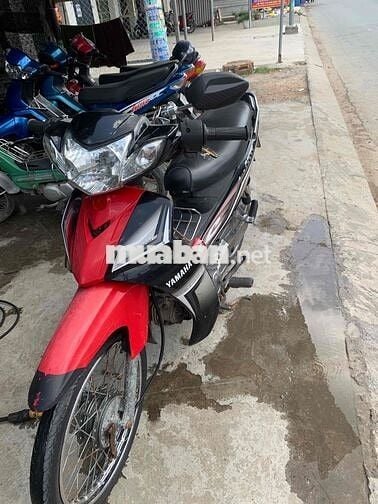 Yamaha Sirius Đỏ đen đã sử dụng