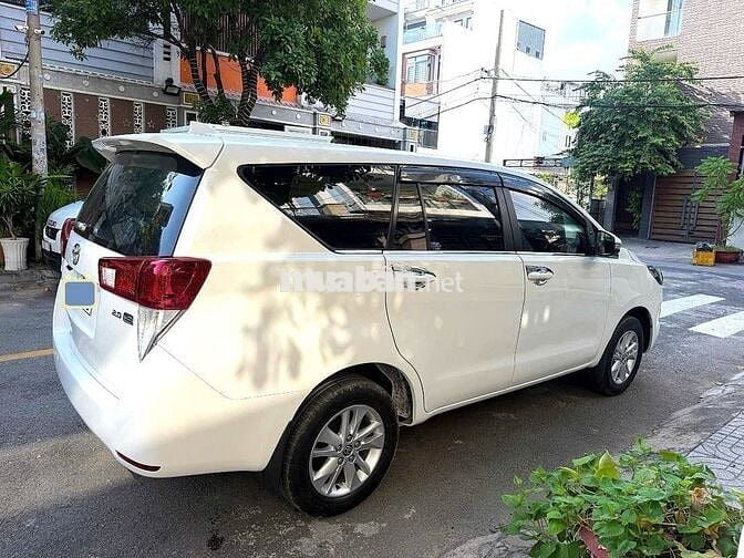 Bán TOYOTA INNOVA 2.0E 2019 zin xe nhà chính chủ