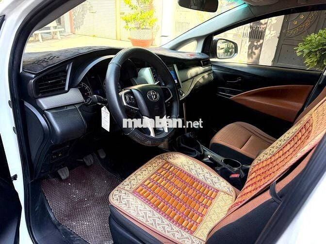 Bán TOYOTA INNOVA 2.0E 2019 zin xe nhà chính chủ