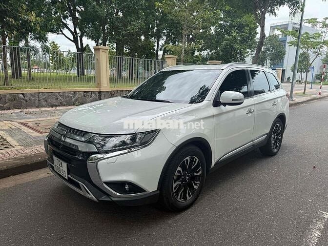 Mitsubishi Outlander 2.0 Premium 2020 Trắng