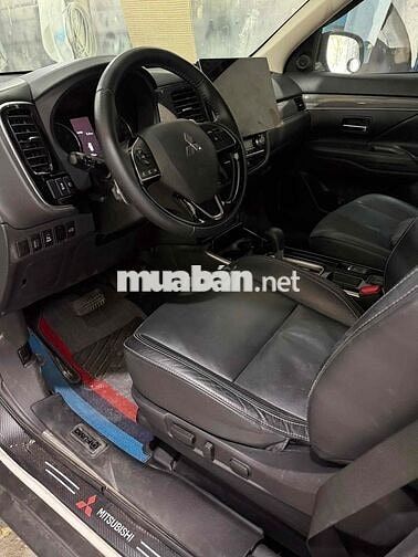 Mitsubishi Outlander 2019 Trắng Tự động