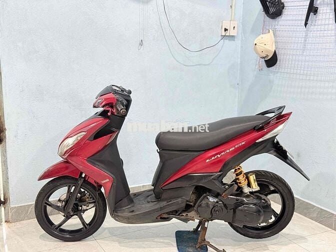 Yamaha Luvias FI Đỏ
