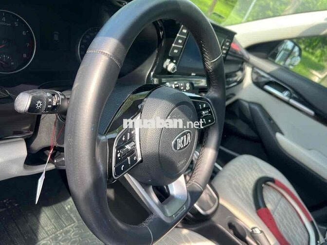 Kia Seltos Luxury 2020 67000 km Trắng