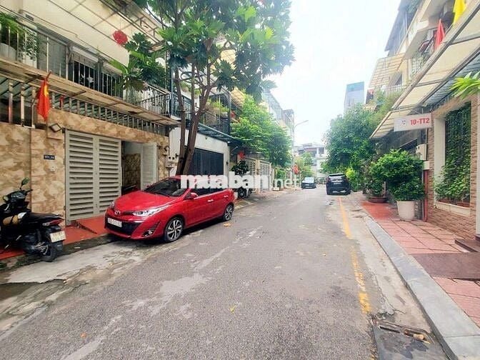 cho thuê nhà Phân lô Hoàng Văn Thái, 80m x 4 tầng, oto tránh