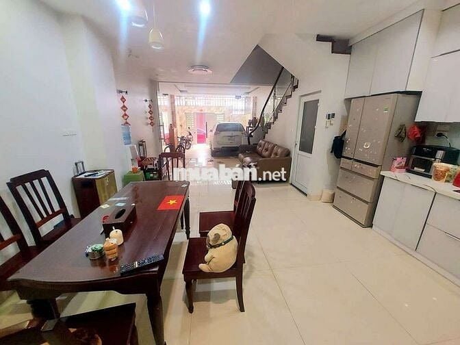 cho thuê nhà Phân lô Hoàng Văn Thái, 80m x 4 tầng, oto tránh