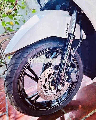 Honda SH 160 4000km Trắng