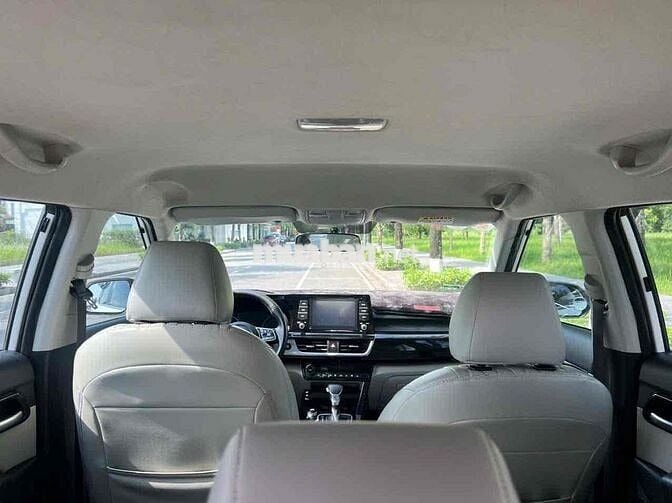 Kia Seltos Luxury 2020 67000 km Trắng