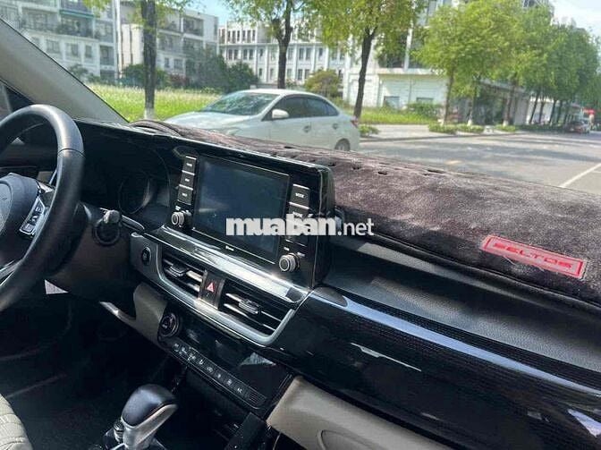 Kia Seltos Luxury 2020 67000 km Trắng