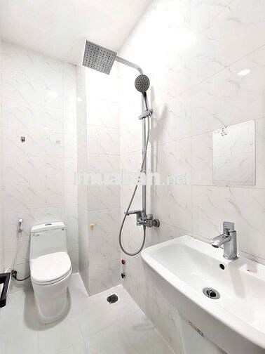 Studio đón nắng, cửa sổ rộng thoáng tại Lê Hồng Phong gần VạnHạnh Mall