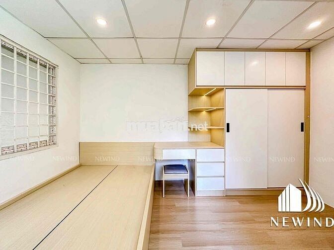 Cho Thuê Căn Hộ Studio Ban Công Full Nội Thất Ngay Trung Tâm Quận 4