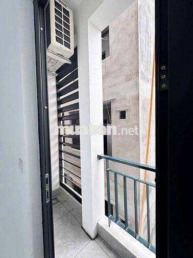 bóc tem CCMN 30m2, bếp tách riêng, ban công thoáng tại Mễ Trì Thượng