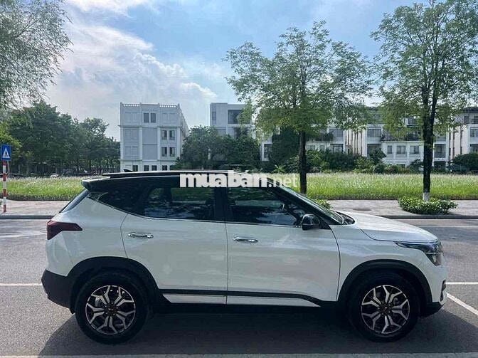 Kia Seltos Luxury 2020 67000 km Trắng
