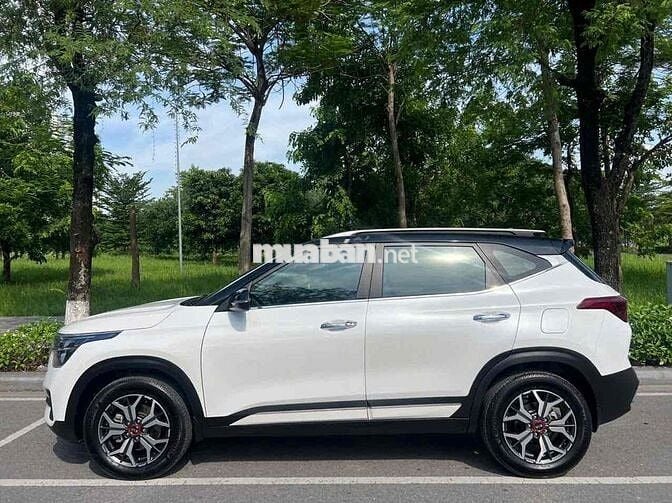 Kia Seltos Luxury 2020 67000 km Trắng