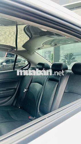 Mitsubishi Attrage MT 2025 Trắng Ghế da