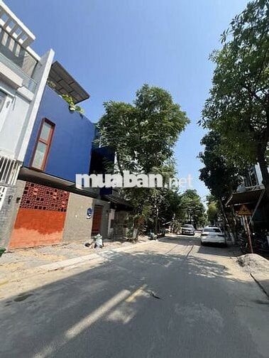 bán nhà mặt phố cách sông hàn 400m ngay đại học kinh tế Đà  Nẵng