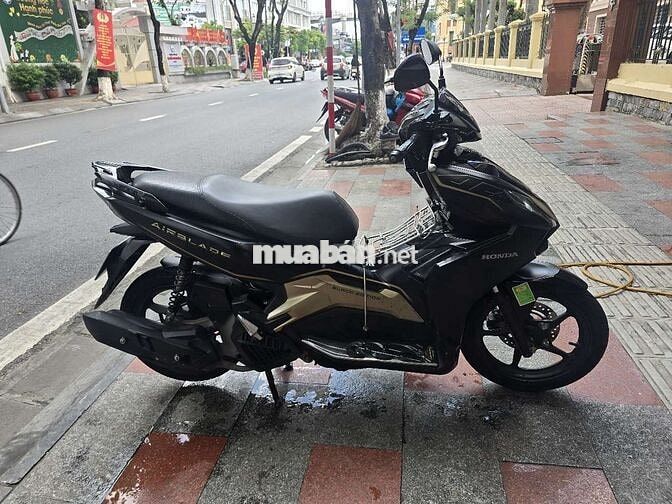 Honda Air Blade 2020 Đen vàng đồng 45.000 km