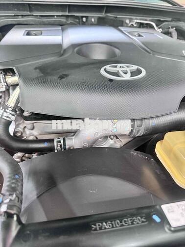 Toyota Fortuner 2017 Số sàn Máy dầu Bạc