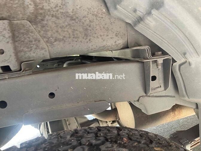 Isuzu D-Max 5 chỗ màu Đen