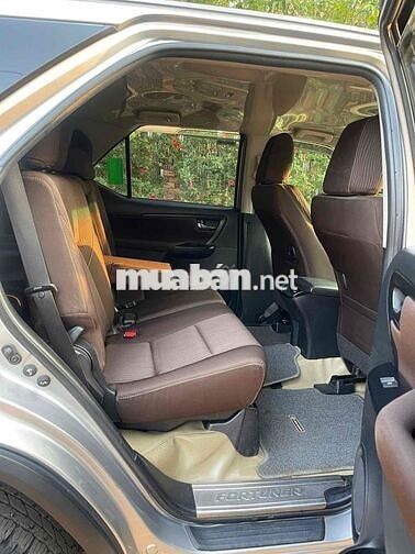 Toyota Fortuner 2017 Số sàn Máy dầu Bạc