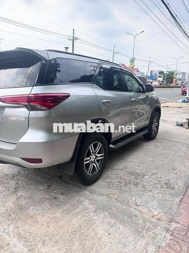 Toyota Fortuner 2017 Số sàn Máy dầu Bạc