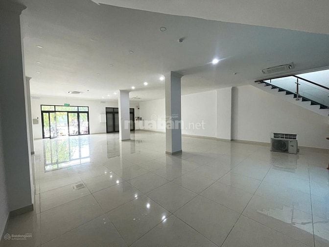 Cho thuê 1 cặp Cityland Nguyễn Văn Lượng Gò Vấp.Diện tích 10x20 5 Tầng