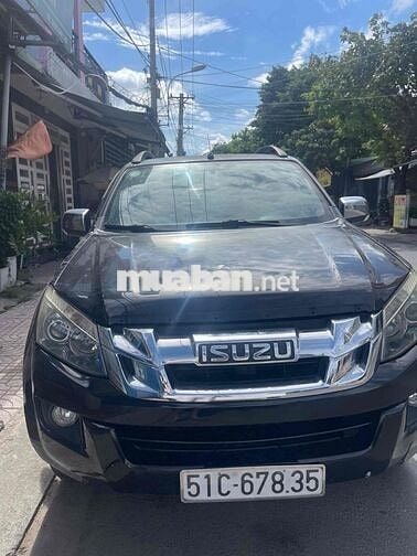 Isuzu D-Max 5 chỗ màu Đen