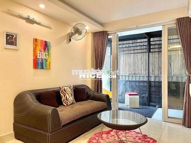 CHO THUÊ CĂN HỘ 2 DẠNG 1PN/STUDIO FULL_NỘI THẤT BANCOL GẦN QUẬN 1