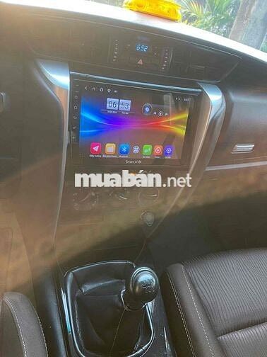Toyota Fortuner 2017 Số sàn Máy dầu Bạc