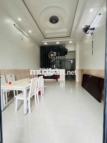Nhà 4 phòng full nội thất KDC Cty8