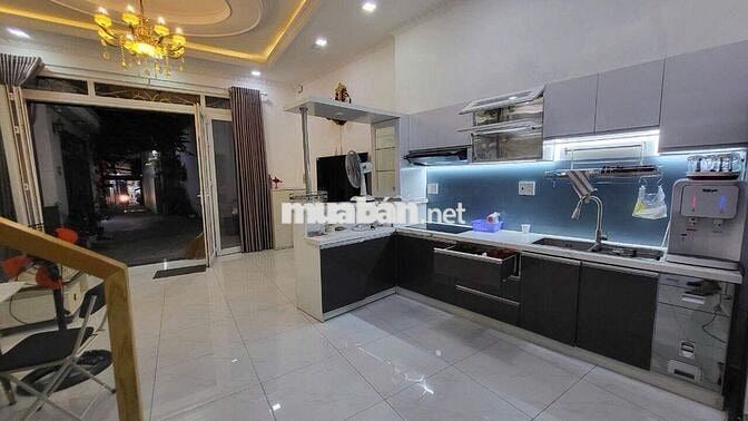 Cho thuê nhà HXH 108/6D Trần Quang Diệu, Phường 14, Quận 3