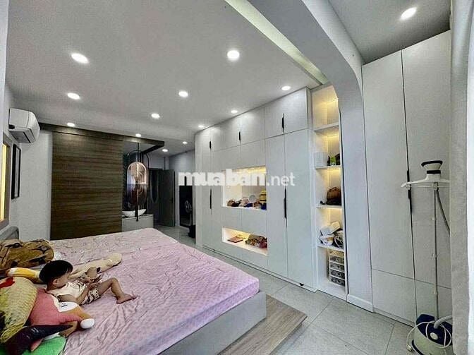 Nhà Phố Giá Tốt Kế Bên Phú Mỹ Hưng, Quận 7