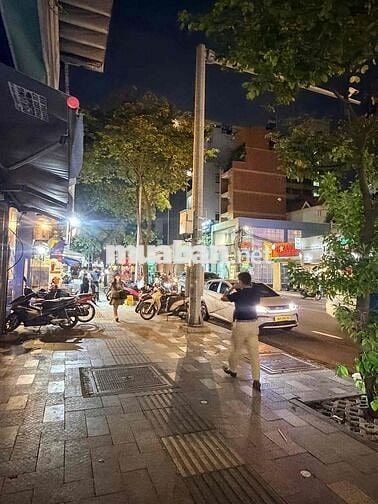 🔥 Mặt bằng đẹp ngay trung tâm Quận 1 – phù hợp mở quán ăn, nhà hàng, b