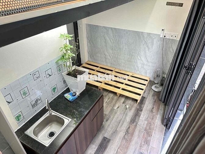 Studio full nội thất Âu Dương Lân