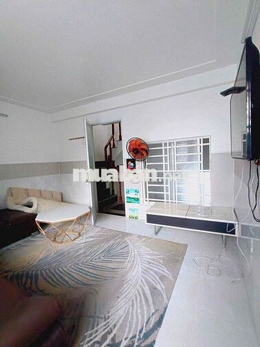 Nhà 4 phòng full nội thất KDC Cty8