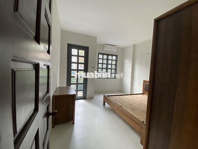 CHO THUÊ NHÀ 3 tầng, đường Đặng Thùy Trâm, rộng 12m, gần ĐH Văn Lang