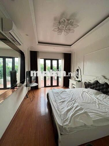 Cho thuê nhà mặt phố Đông Thiên, Vĩnh Hưng, gara ô tô