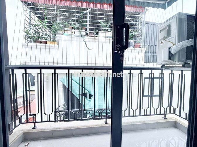 Bóc tem CCMN 28m2 Full đồ. máy giặt riêng, ban công tại Trương Định