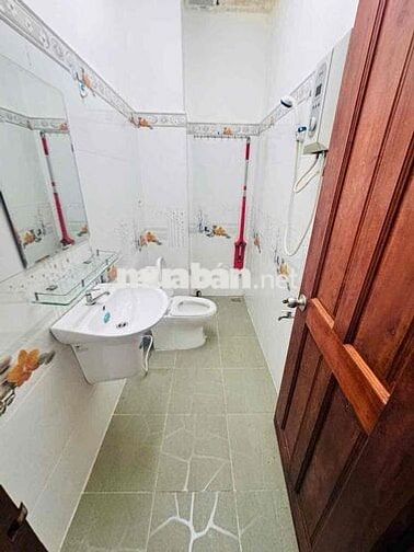 CHO THUÊ PHÒNG KDC HỒNG LOAN 6A - TRẦN HOÀNG NA