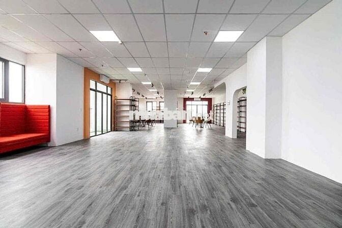 TOÀ VĂN PHÒNG GÓC TRẦN QUỐC THẢO - PASTEUR SỬ DỤNG HƠN 1500M2 QUẬN 3