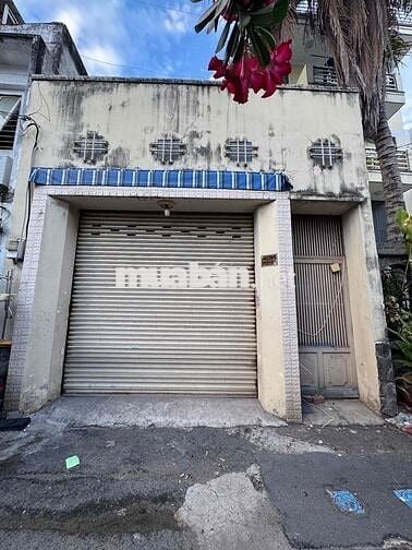 Bán nhà xưởng 138m2, HXH tránh, 1 trục ngay Trường Chinh, Tân Bình