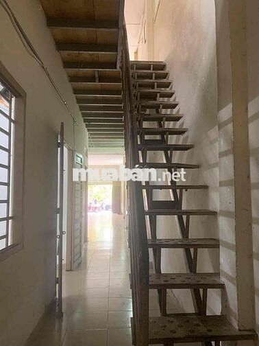 Bán nhà xưởng 138m2, HXH tránh, 1 trục ngay Trường Chinh, Tân Bình