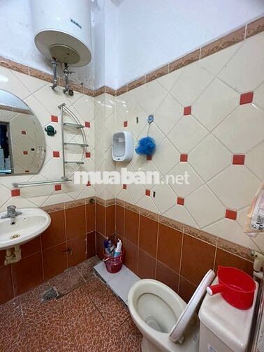 Chính chủ cho thuê phòng Cầu Giấy 25 m2, điện nước giá dân